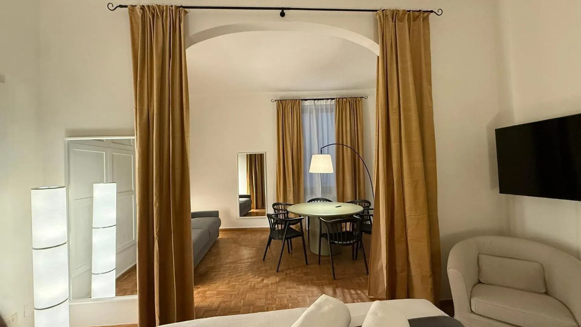 Yome - Your Home In Firenze Italien